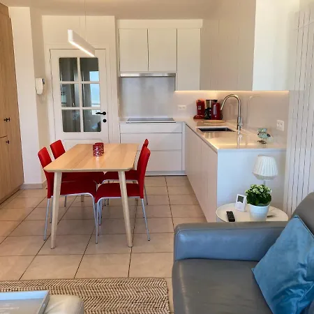 Zeezicht Apartment *
